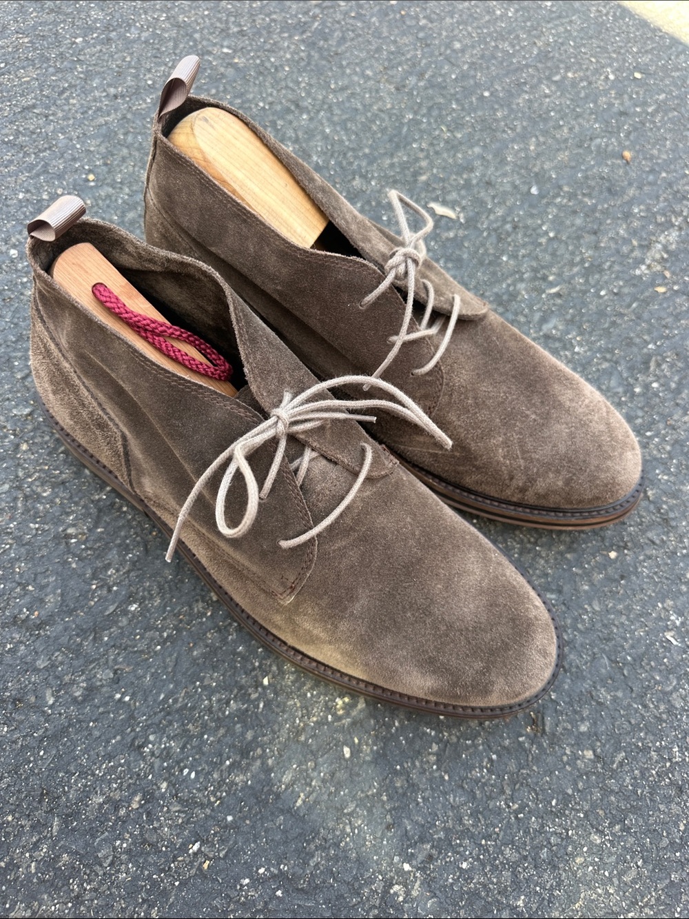 Men's Suede Chukka Boots - Brown. Bruno Magli Size 91/2